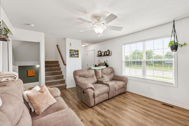1995 SE Oxford Drive, Waukee, IA 50263
