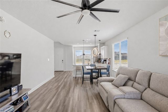 807 Double Mountain Road, College Station, TX 77845