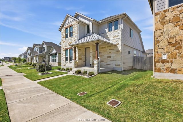 807 Double Mountain Road, College Station, TX 77845