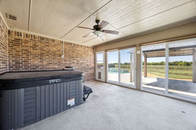 12585 Metz Road, Sanger, TX 76266