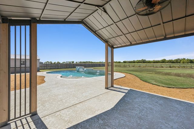 12585 Metz Road, Sanger, TX 76266