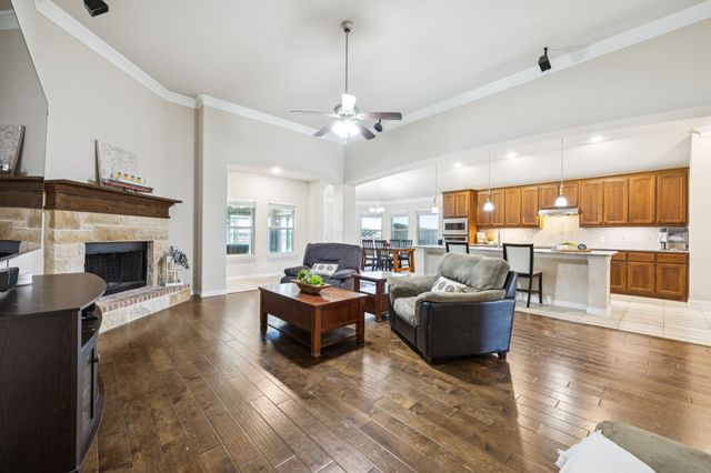 12585 Metz Road, Sanger, TX 76266