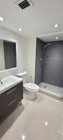 18011 Biscayne Boulevard 402, Aventura, FL 33160