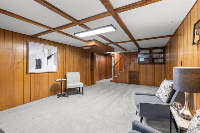 2854 Churchill Street, Roseville, MN 55113