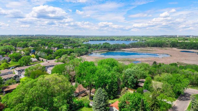 2854 Churchill Street, Roseville, MN 55113