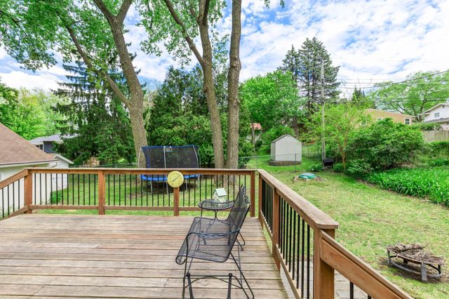 2854 Churchill Street, Roseville, MN 55113