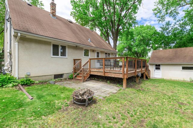 2854 Churchill Street, Roseville, MN 55113