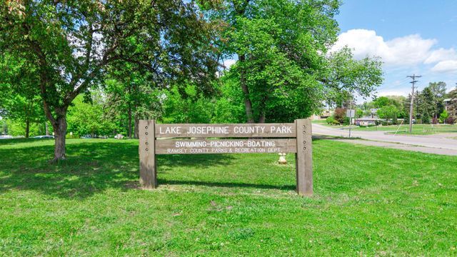 2854 Churchill Street, Roseville, MN 55113