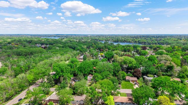 2854 Churchill Street, Roseville, MN 55113