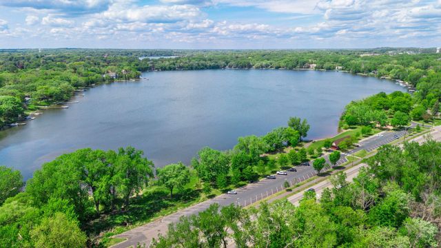 2854 Churchill Street, Roseville, MN 55113
