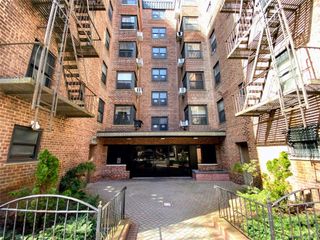 32-23 90th Street 405, East Elmhurst, NY 11369