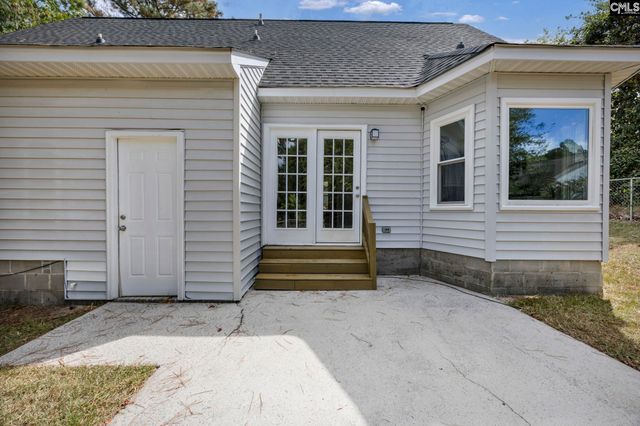 207 Flowerwood Drive, Hopkins, SC 29061