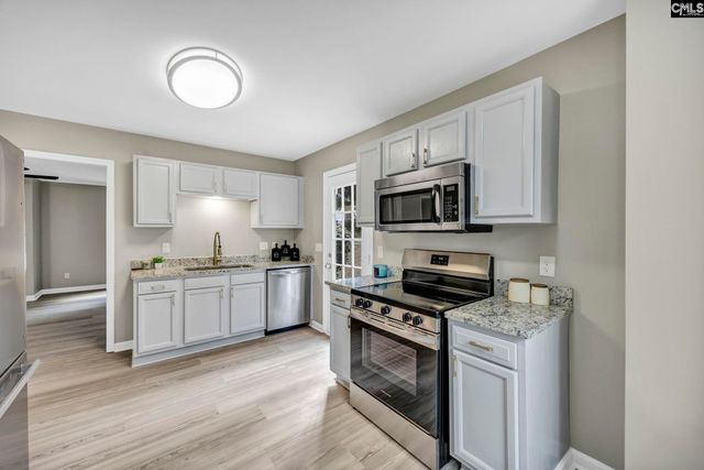 207 Flowerwood Drive, Hopkins, SC 29061