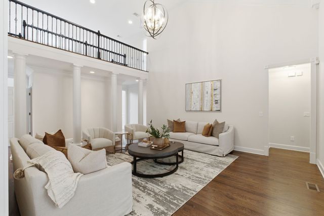 26 Missionary Dr, Brentwood, TN 37027
