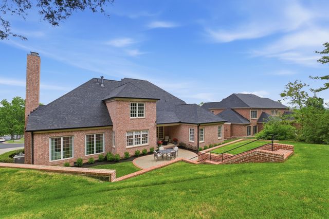 26 Missionary Dr, Brentwood, TN 37027