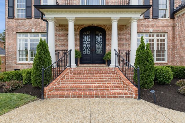 26 Missionary Dr, Brentwood, TN 37027