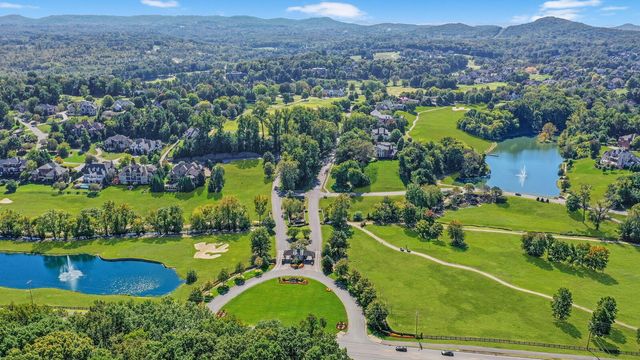 26 Missionary Dr, Brentwood, TN 37027