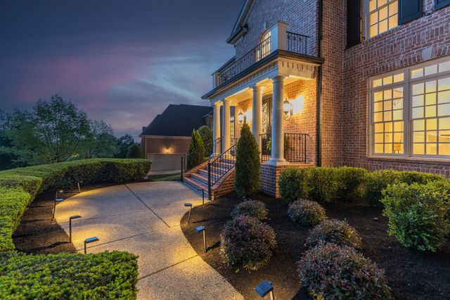 26 Missionary Dr, Brentwood, TN 37027