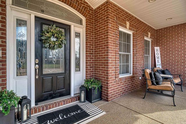 6055 Pfafflin Lake Boulevard, Newburgh, IN 47630