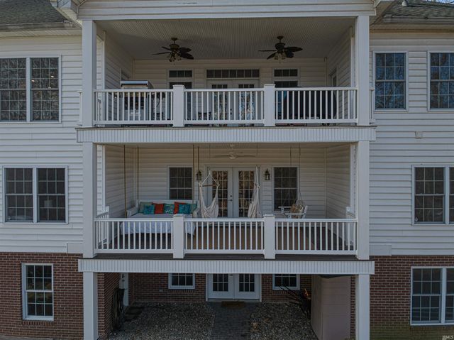 6055 Pfafflin Lake Boulevard, Newburgh, IN 47630