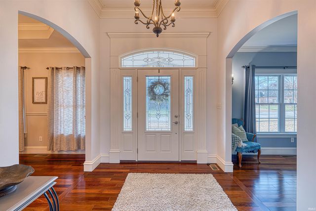 6055 Pfafflin Lake Boulevard, Newburgh, IN 47630