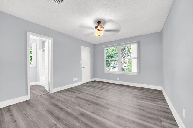 2319 N Congress Avenue 22, Boynton Beach, FL 33426