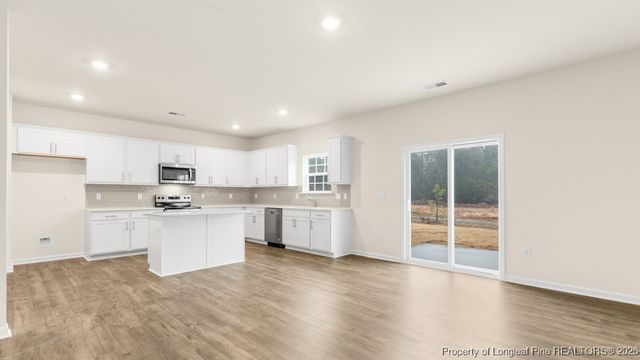 1025 Misty Creek Drive, Aberdeen, NC 28315