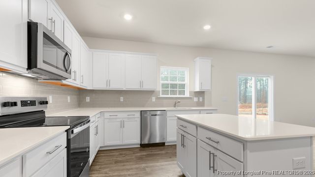 1025 Misty Creek Drive, Aberdeen, NC 28315