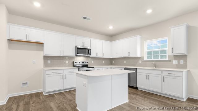 1025 Misty Creek Drive, Aberdeen, NC 28315