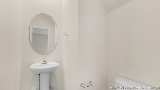 1025 Misty Creek Drive, Aberdeen, NC 28315