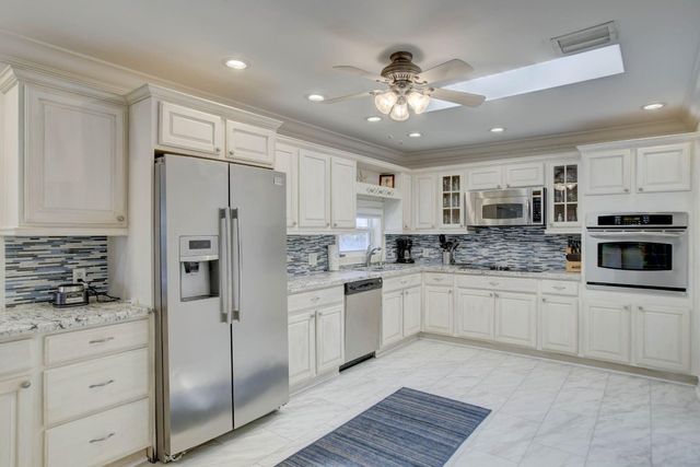 1920 Waters Edge, Pompano Beach, FL 33062