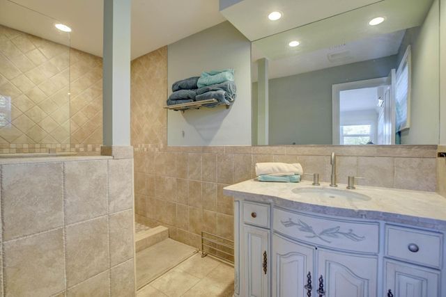 1920 Waters Edge, Pompano Beach, FL 33062