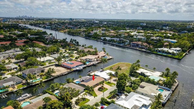 1920 Waters Edge, Pompano Beach, FL 33062