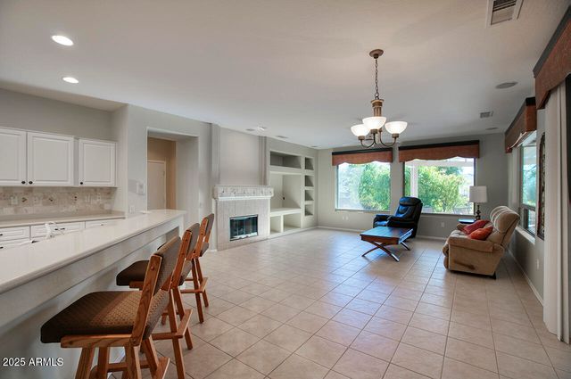 18011 W Tierra Del Sol Drive, Surprise, AZ 85387