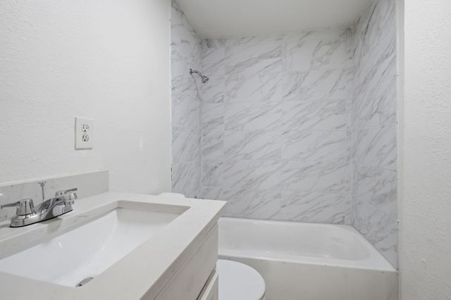 412 Owens Street, Houston, TX 77029