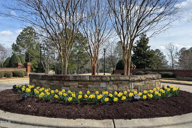 2325 Victoria Park Lane, Raleigh, NC 27614