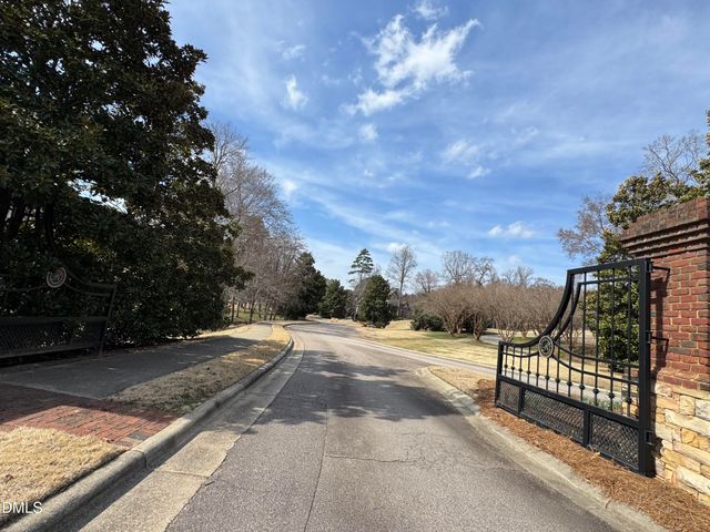 2325 Victoria Park Lane, Raleigh, NC 27614