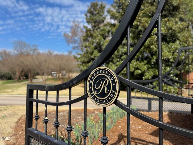 2325 Victoria Park Lane, Raleigh, NC 27614