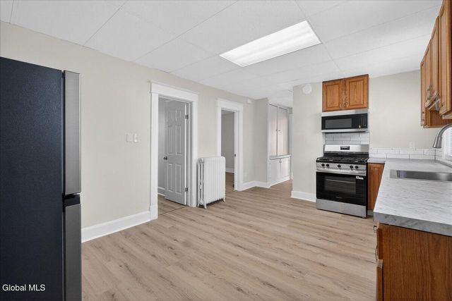 309 Division Street, Schenectady, NY 12304