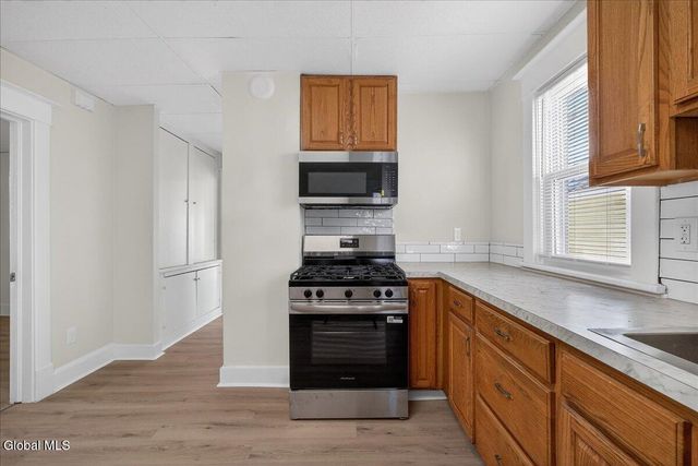 309 Division Street, Schenectady, NY 12304