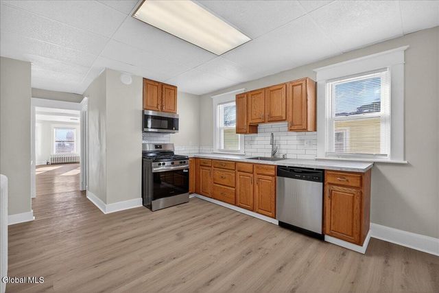 309 Division Street, Schenectady, NY 12304