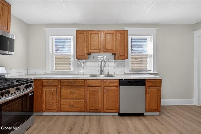 309 Division Street, Schenectady, NY 12304