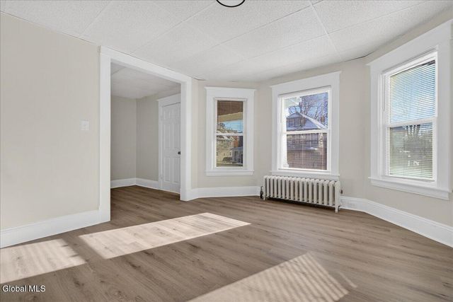 309 Division Street, Schenectady, NY 12304