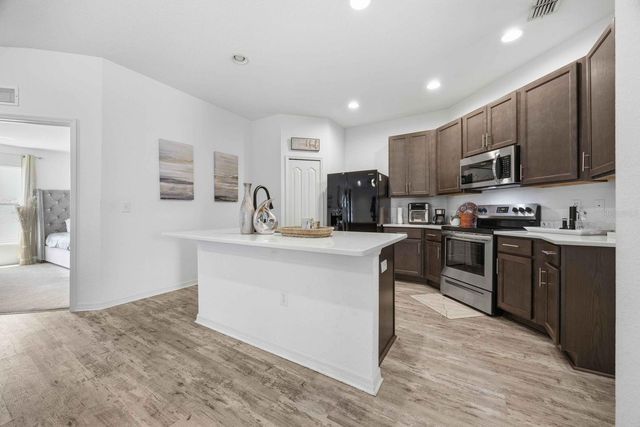 8256 CAMPBELL CROSSING CIRCLE, Lakeland, FL 33810