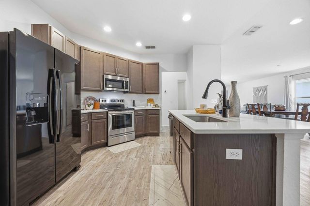 8256 CAMPBELL CROSSING CIRCLE, Lakeland, FL 33810