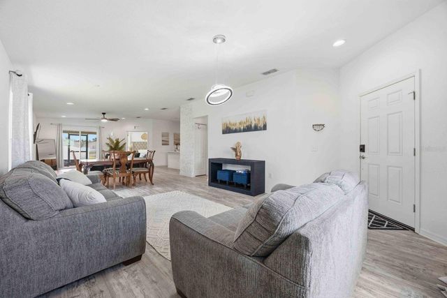 8256 CAMPBELL CROSSING CIRCLE, Lakeland, FL 33810