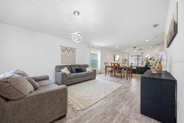 8256 CAMPBELL CROSSING CIRCLE, Lakeland, FL 33810