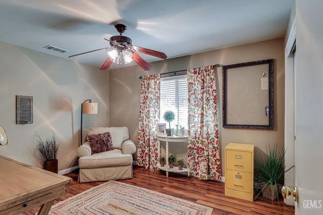 10810 Royal Ascot Avenue, Bakersfield, CA 93312