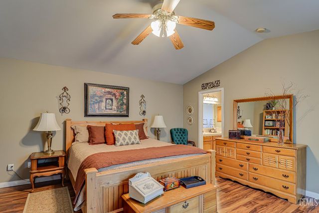 10810 Royal Ascot Avenue, Bakersfield, CA 93312