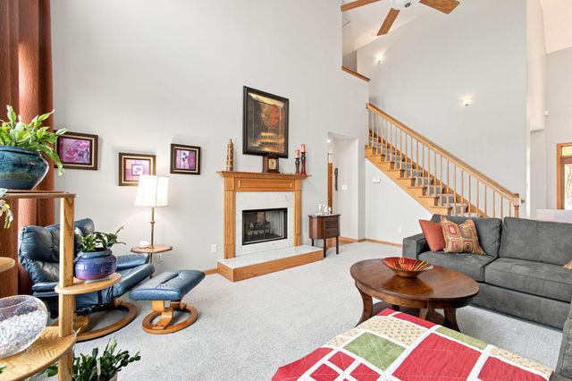 2654 Mariestad Drive, Valparaiso, IN 46385